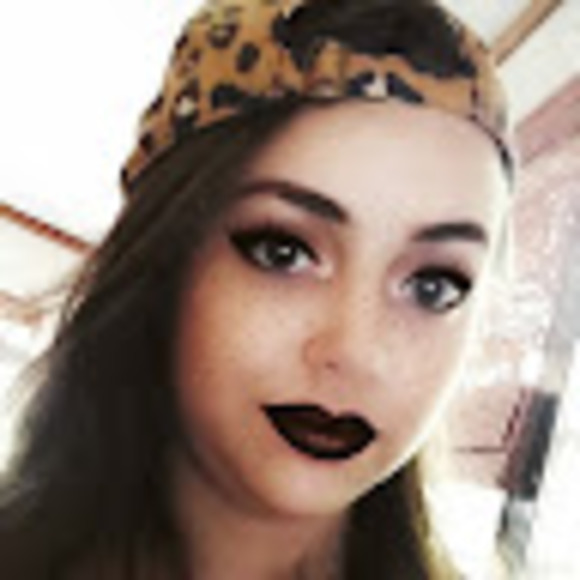 estherh9193